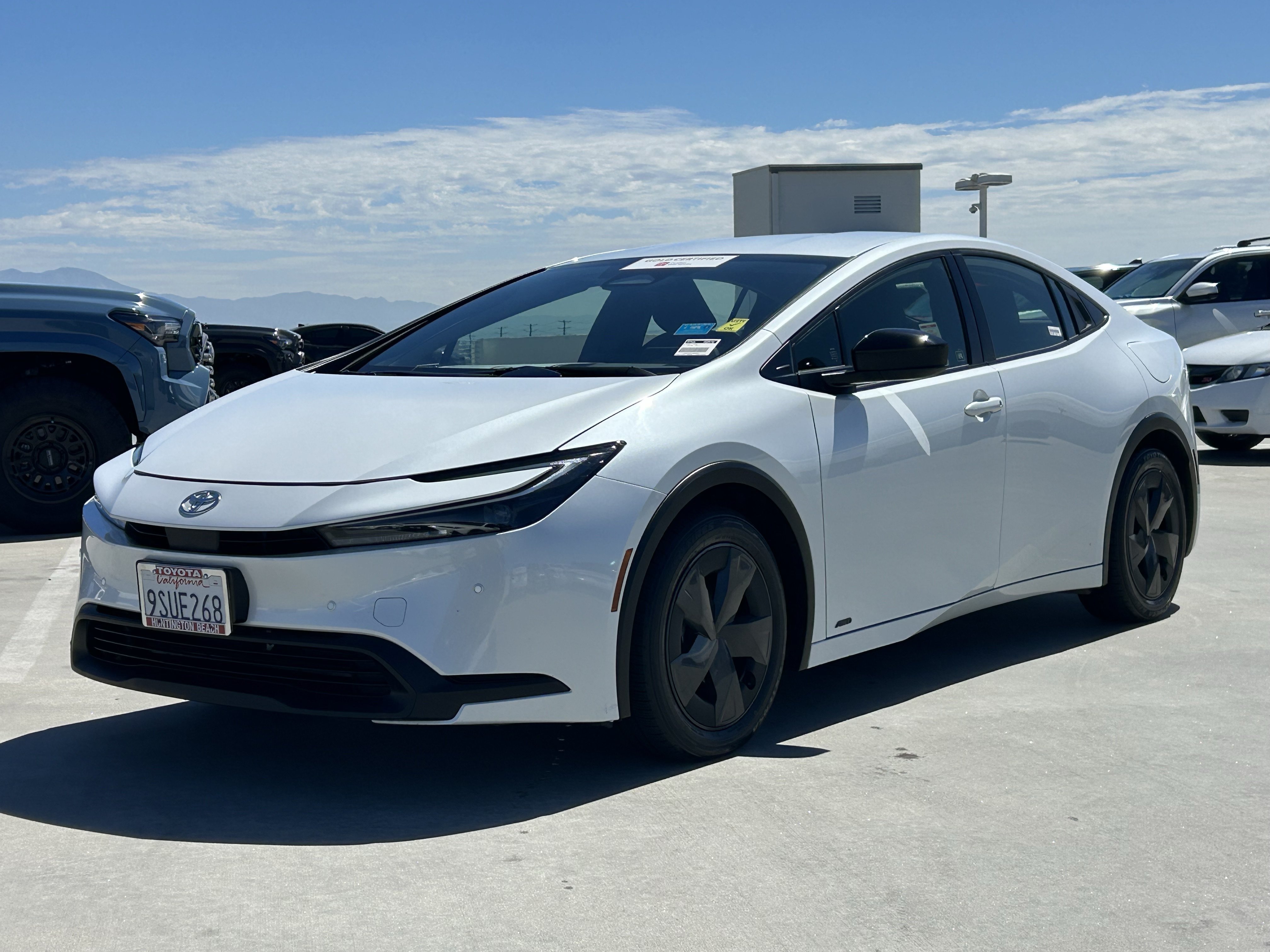 Certified 2025 Toyota Prius LE AWD/4WD image 6