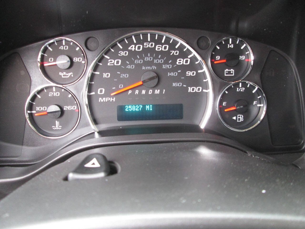 Used 2018 Chevrolet Express 3500 LT w/ LT Preferred Equipment Group RWD image 13