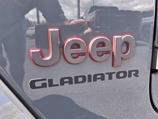 Used 2021 Jeep Gladiator Rubicon AWD/4WD image 12