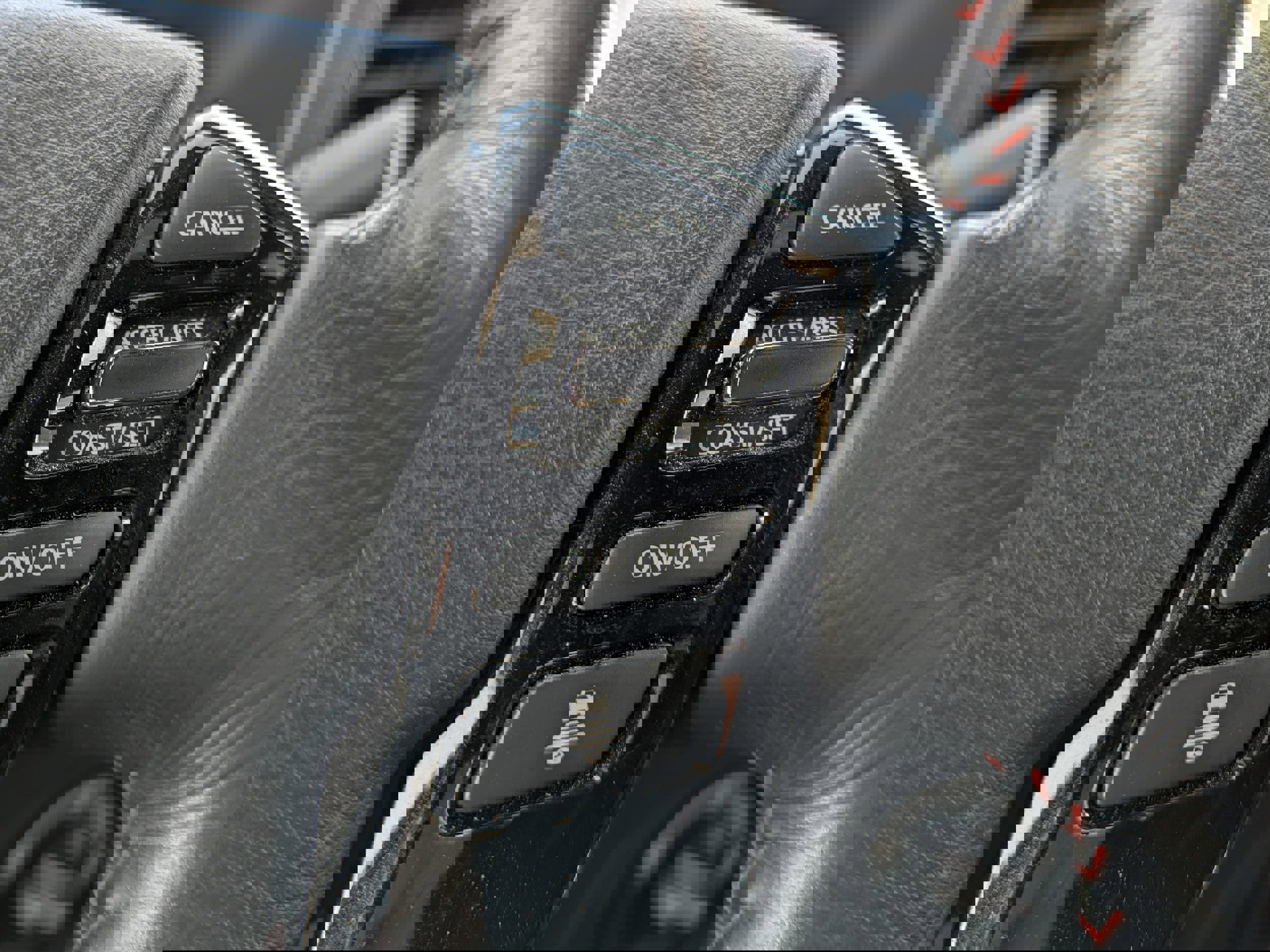 Used 2023 Nissan Frontier PRO-4X w/ Technology Package image 19