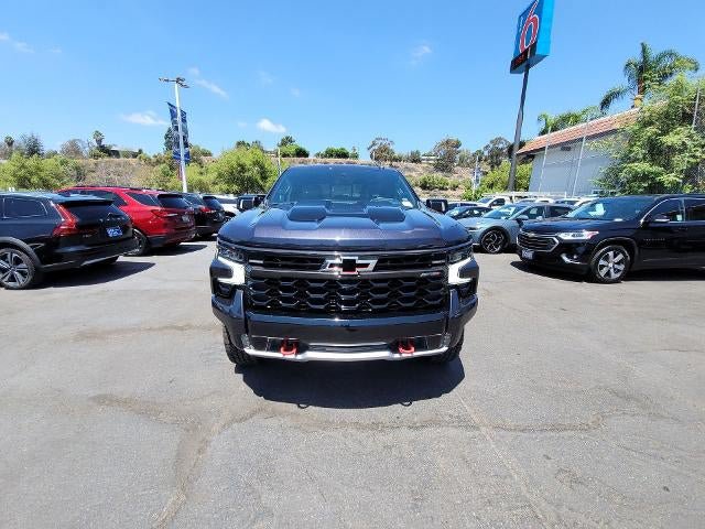 Used 2022 Chevrolet Silverado 1500 ZR2 w/ Technology Package AWD/4WD image 3