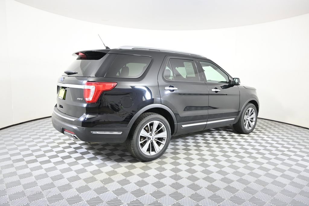 Used 2018 Ford Explorer Limited w/ Equipment Group 301A AWD/4WD image 6