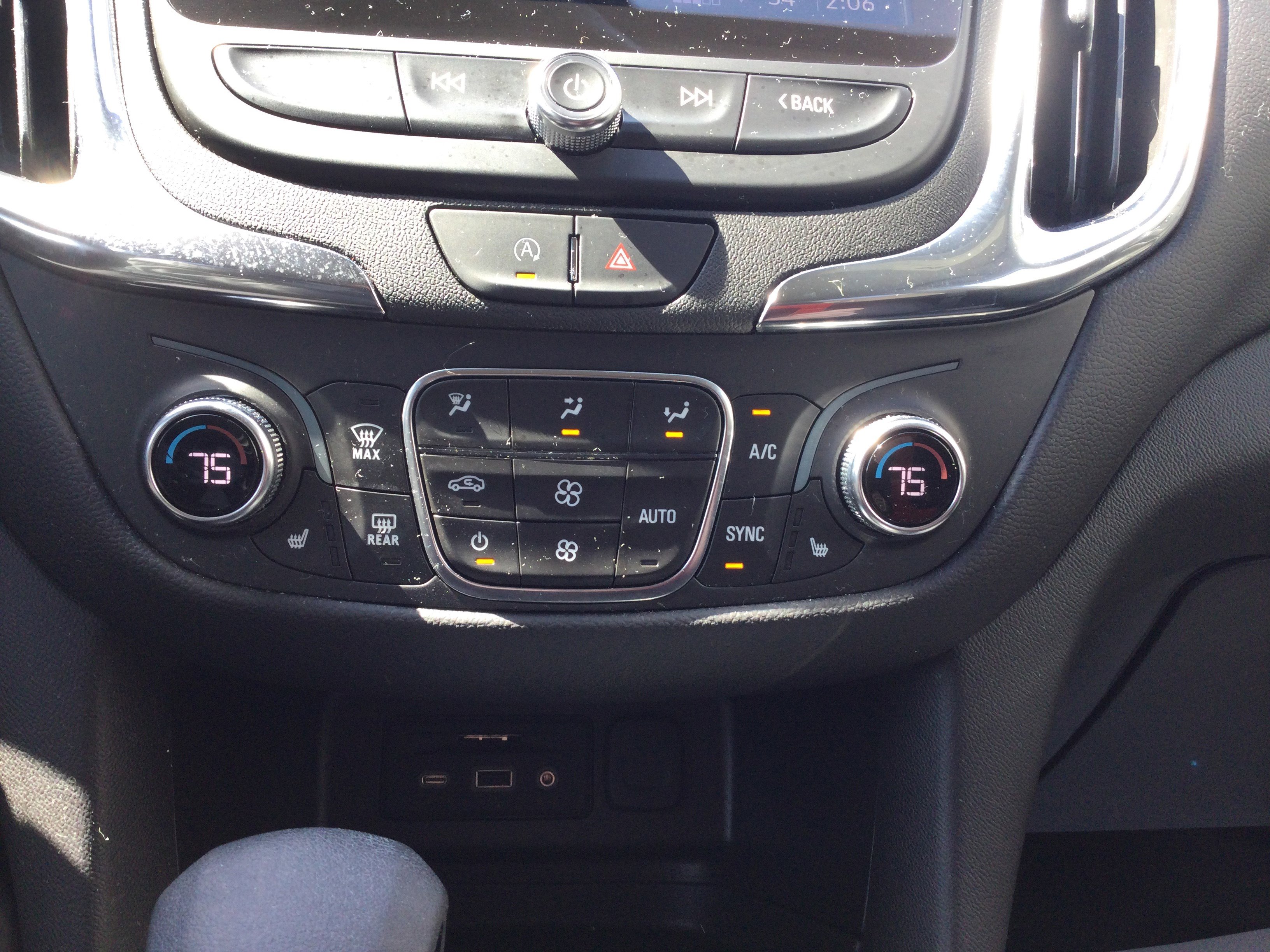 Used 2023 Chevrolet Equinox LT image 13