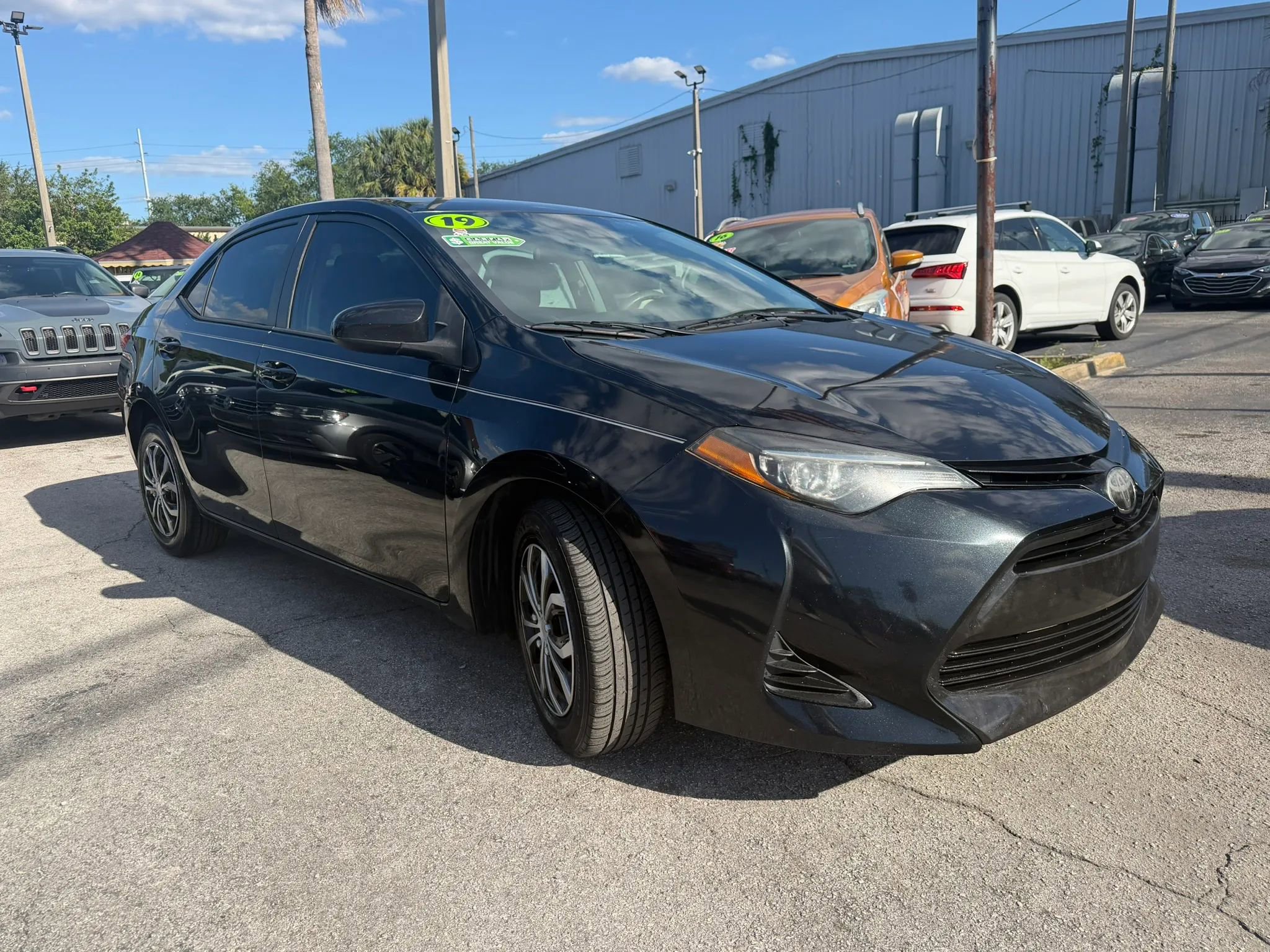 Used 2019 Toyota Corolla L FWD image 3