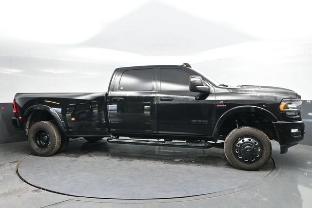 Used 2024 RAM 3500 Limited w/ Night Edition AWD/4WD image 4