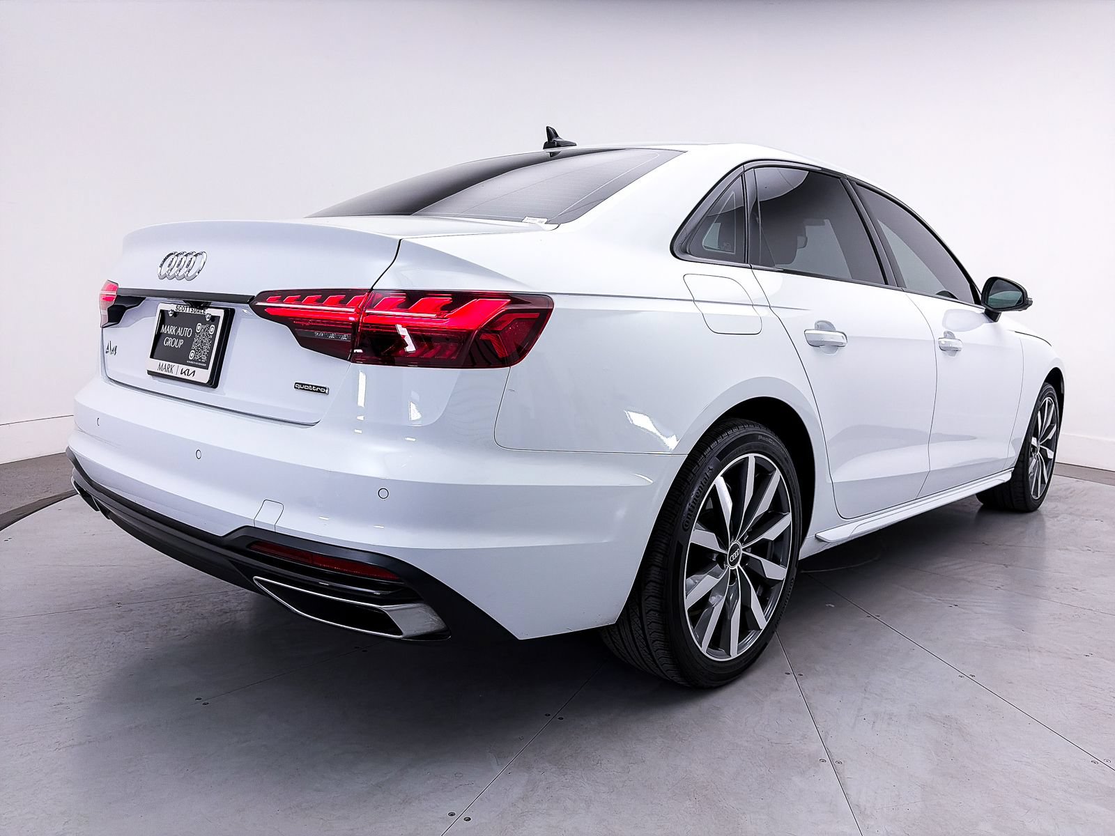Used 2023 Audi A4 2.0T Premium Plus AWD/4WD image 17