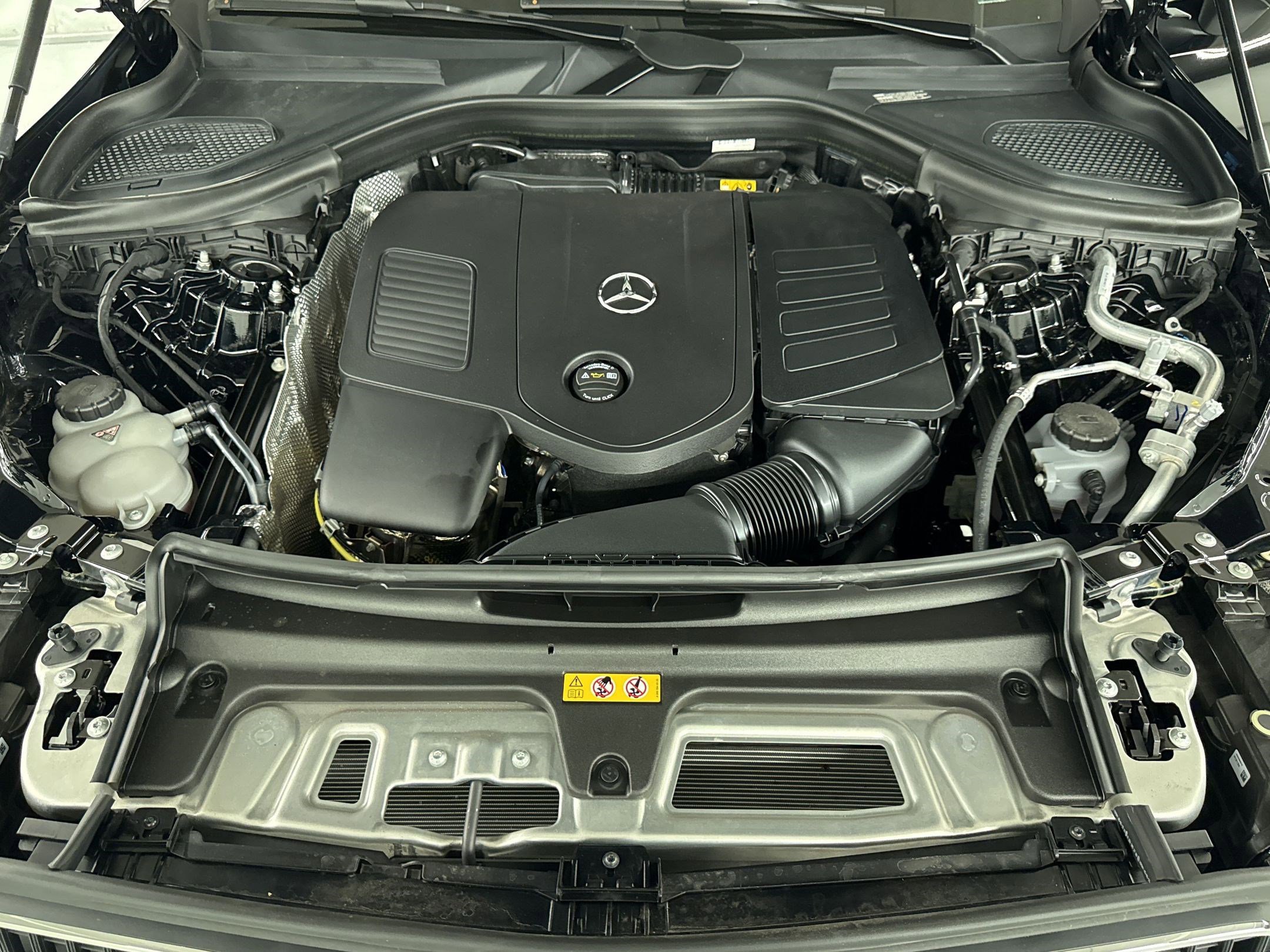 Certified 2026 Mercedes-Benz GLC 300 image 32