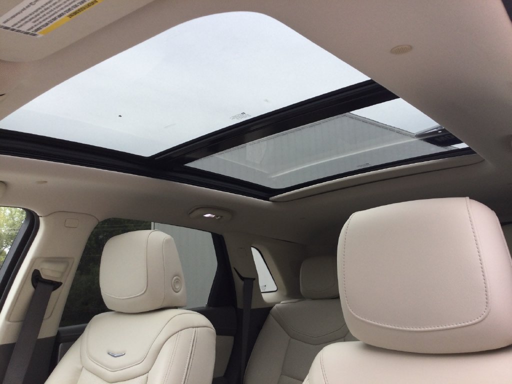 Used 2024 Cadillac XT5 Premium Luxury w/ LPO, Floor Liner Package FWD image 31