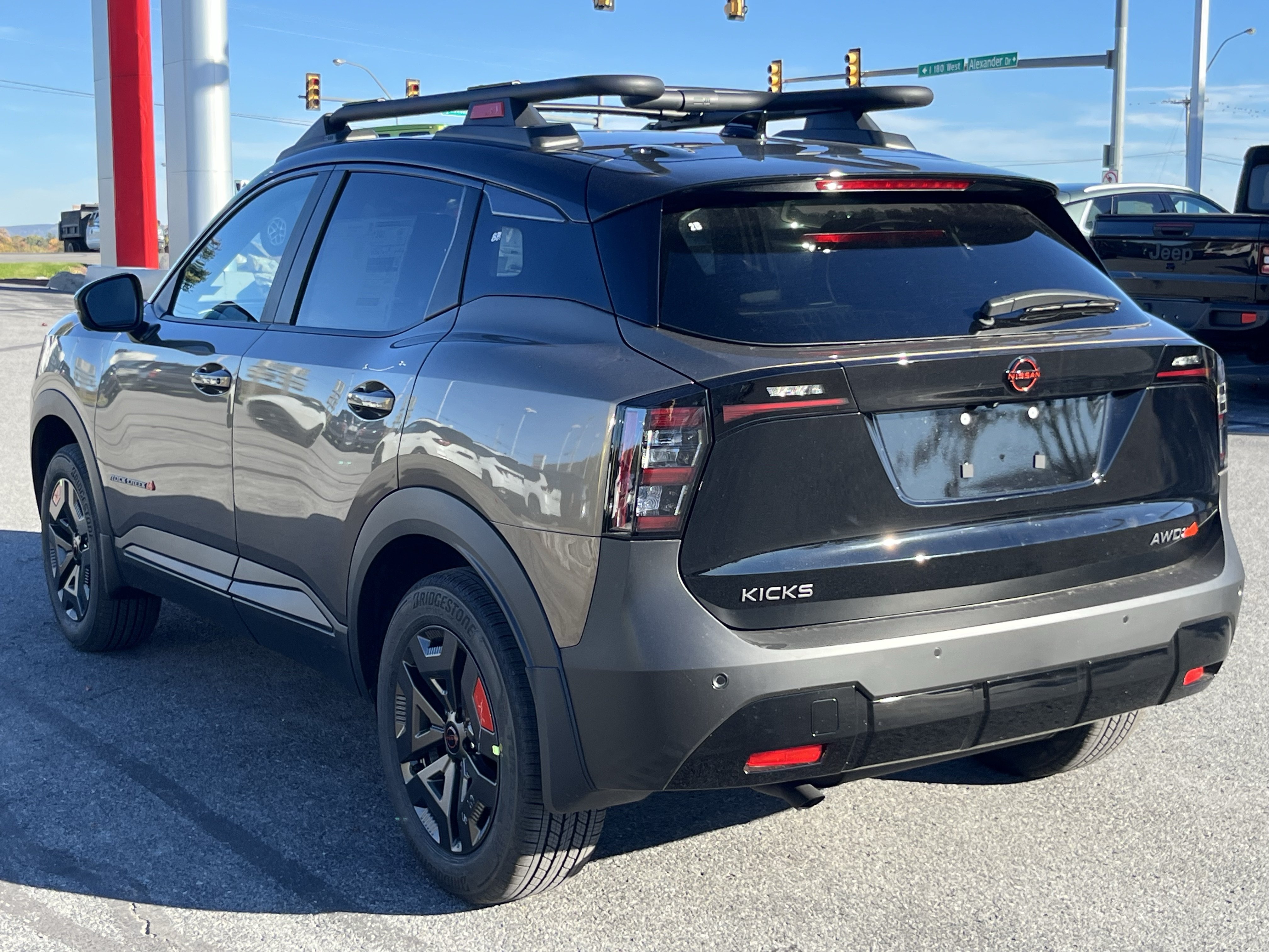 New 2027 Nissan Kicks SV w/ Rock Creek Edition AWD/4WD image 6