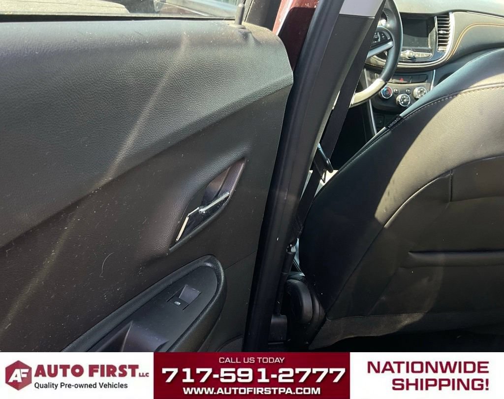 Used 2021 Chevrolet Trax LT w/ Driver Confidence Package AWD/4WD image 10