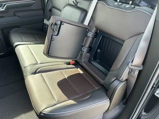 New 2026 GMC Sierra 3500 Denali w/ Technology Package image 19