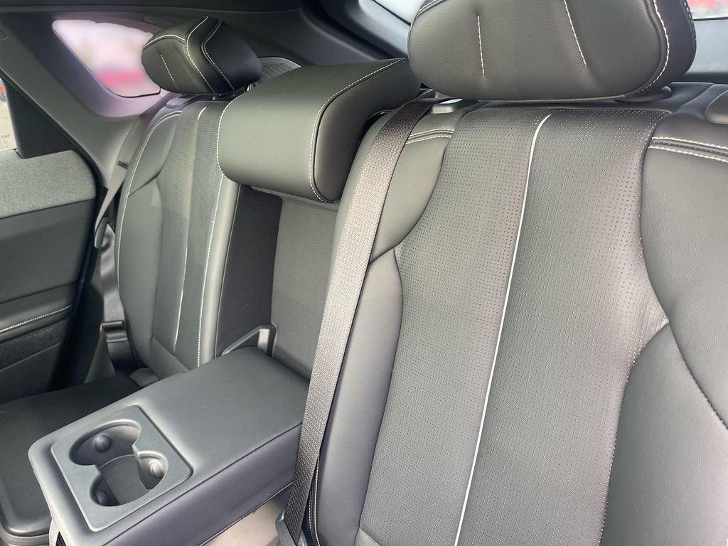 Certified 2025 Cadillac Optiq Sport 2 w/ LPO, Floor Liner Package AWD/4WD image 29