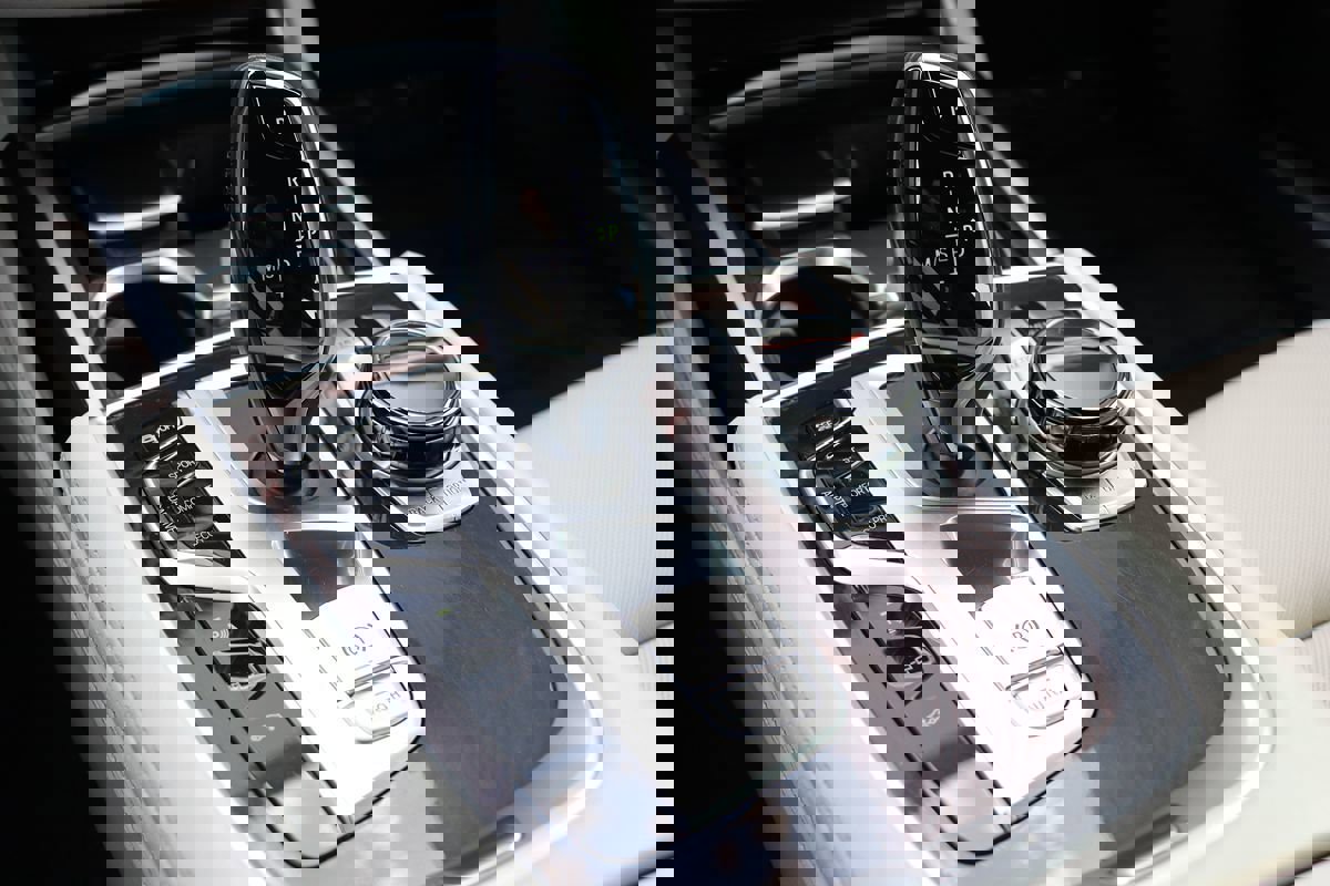 Used 2019 BMW 750i xDrive w/ Luxury Rear Seating Package image 39