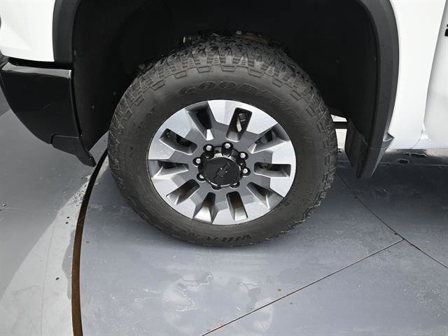 Used 2024 Chevrolet Silverado 2500 Custom w/ Custom Value Package AWD/4WD image 19