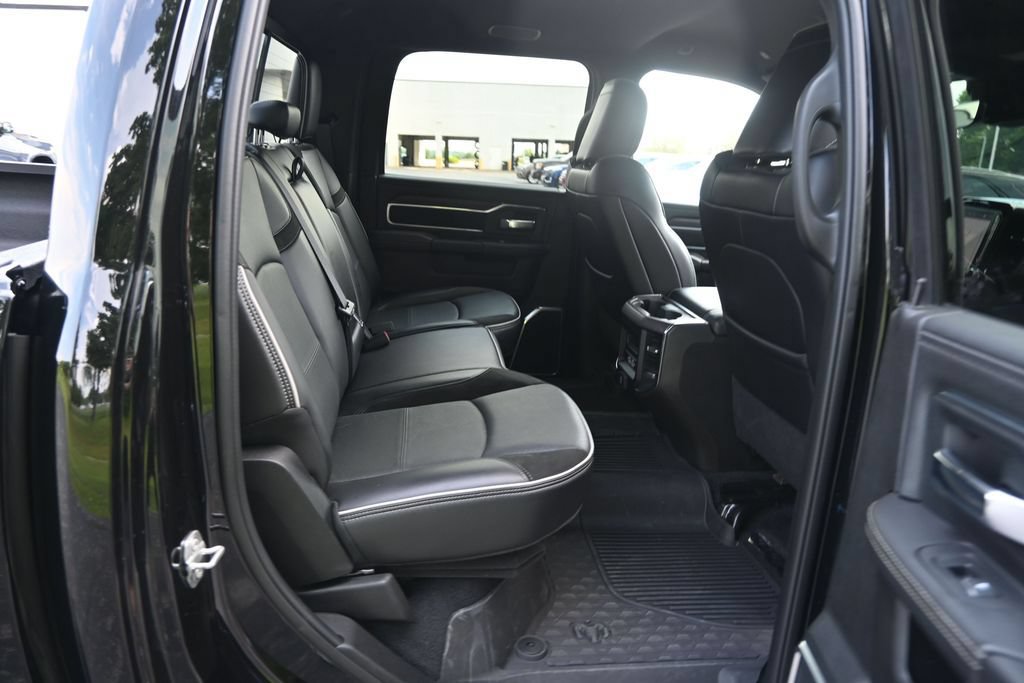 Used 2025 RAM 2500 Laramie AWD/4WD image 26