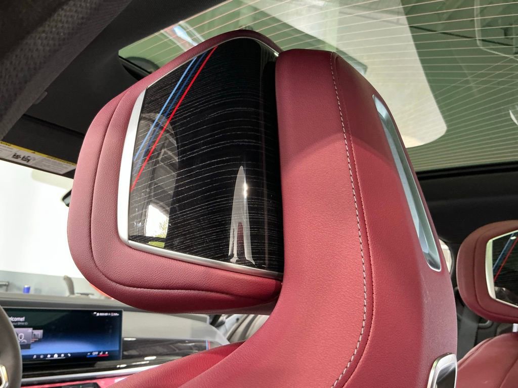 Used 2026 BMW 740i xDrive image 21