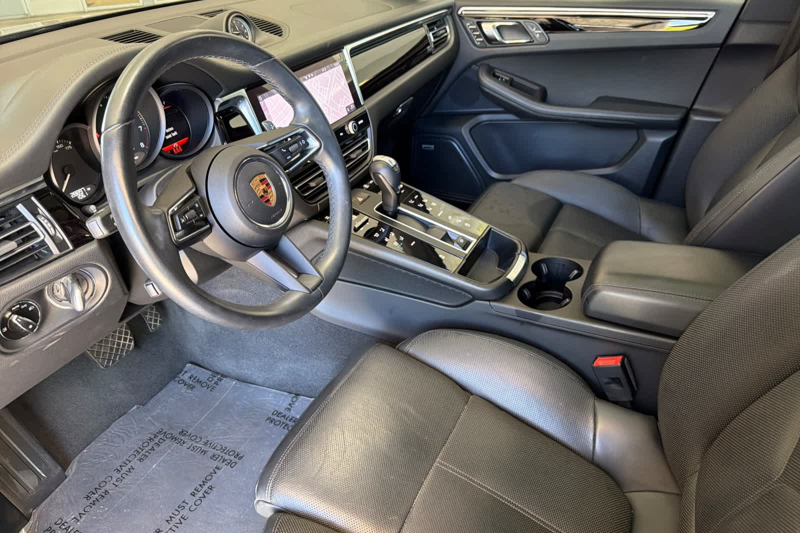Used 2022 Porsche Macan AWD/4WD image 11