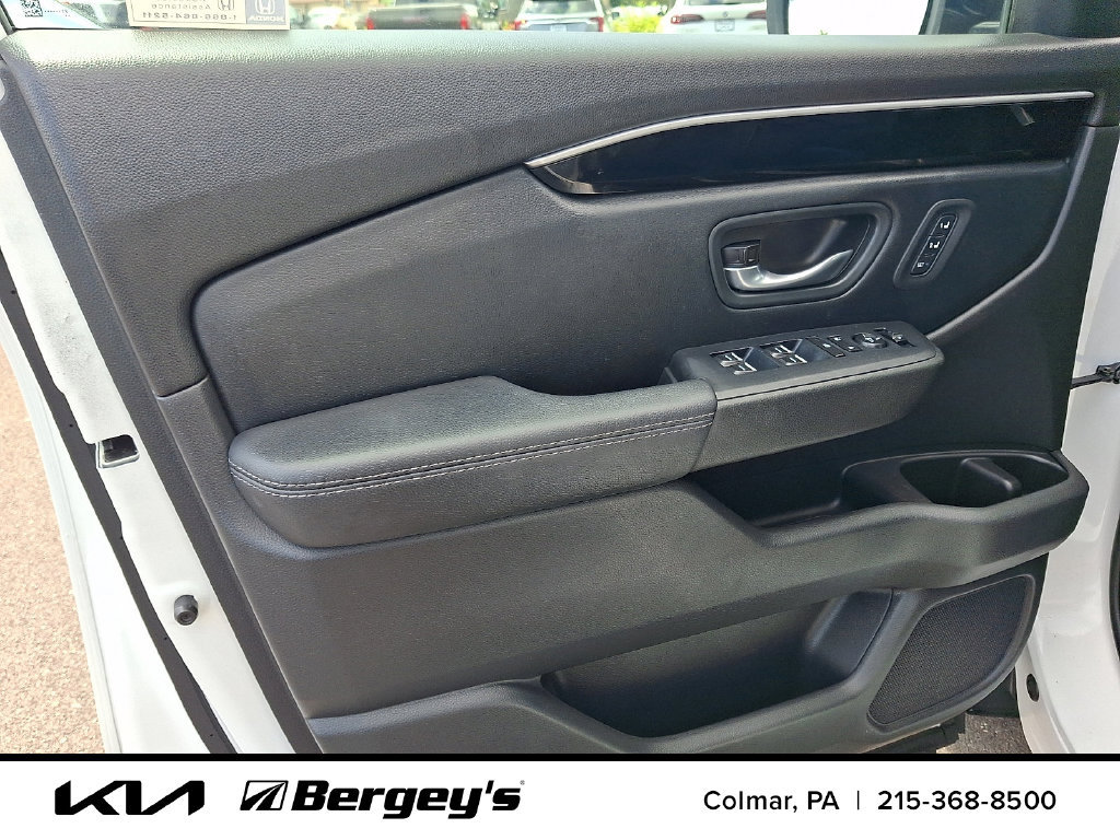 Used 2023 Honda Pilot Touring image 16