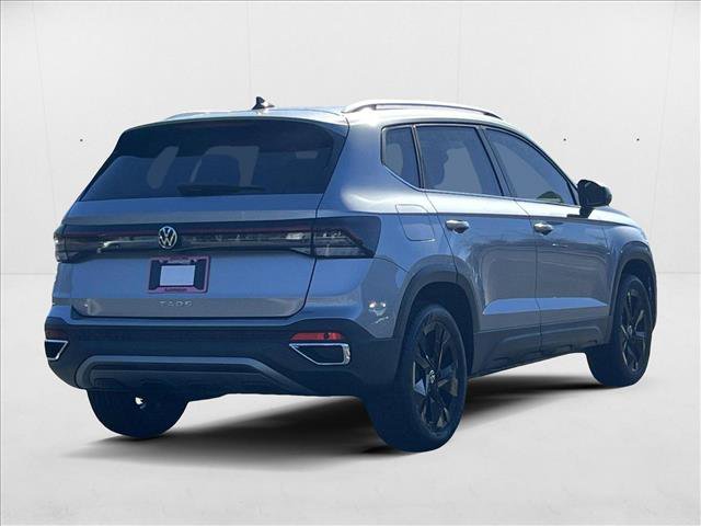 New 2025 Volkswagen Taos SE image 5