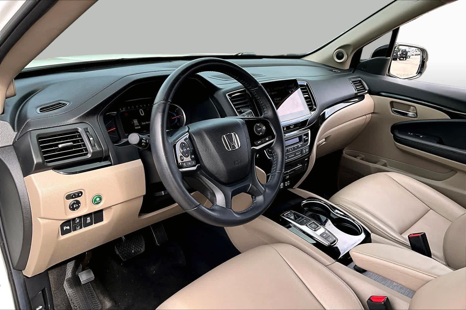 Used 2022 Honda Pilot Touring image 18