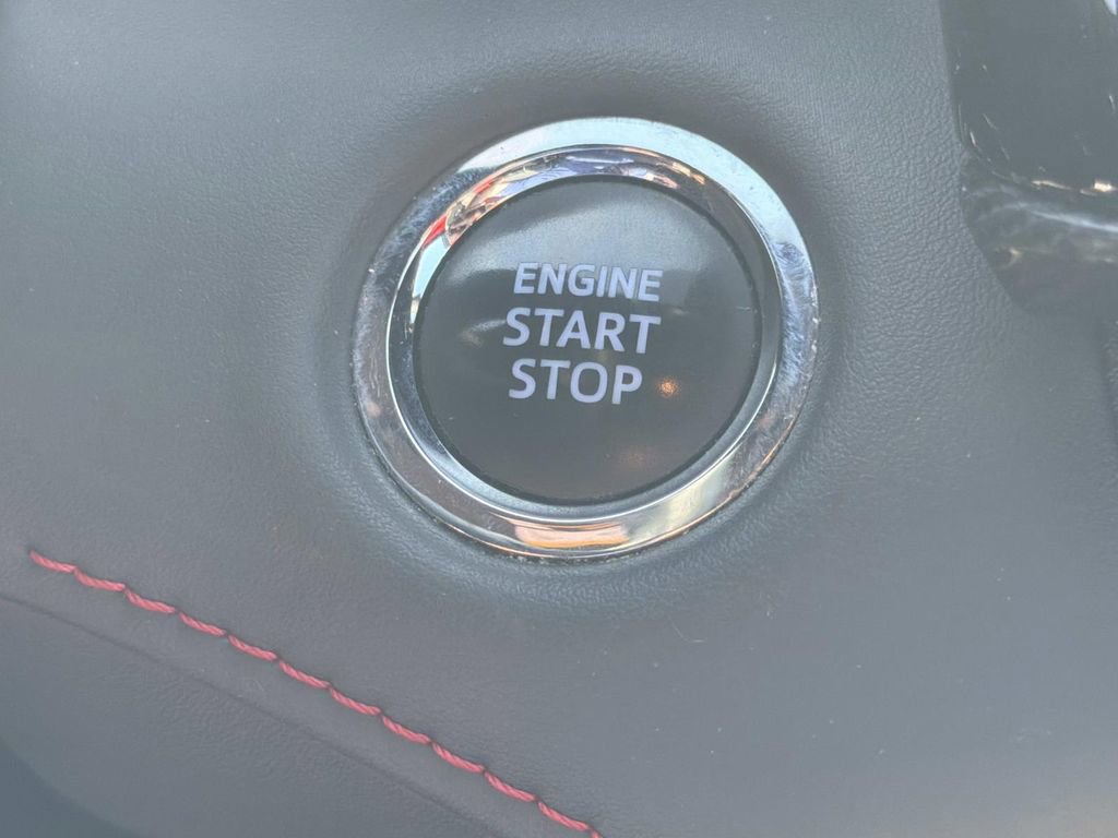 Used 2022 Toyota Highlander XSE FWD image 37