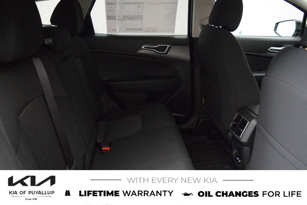 New 2026 Kia Sportage LX image 14