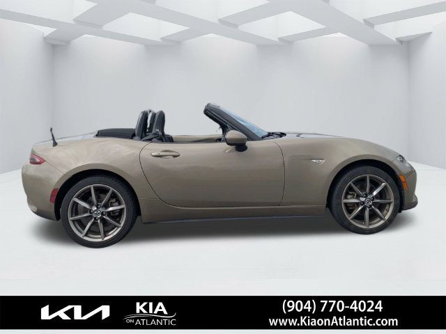 Used 2023 MAZDA MX-5 Miata Grand Touring RWD image 13
