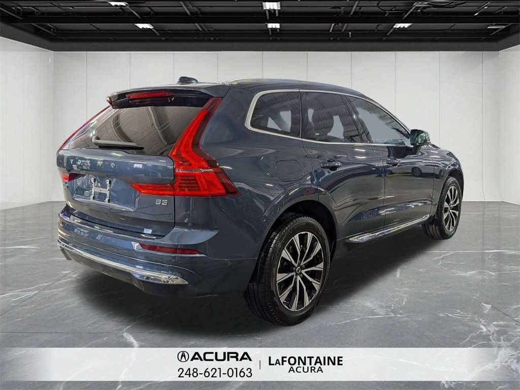 Used 2023 Volvo XC60 B5 Plus image 5