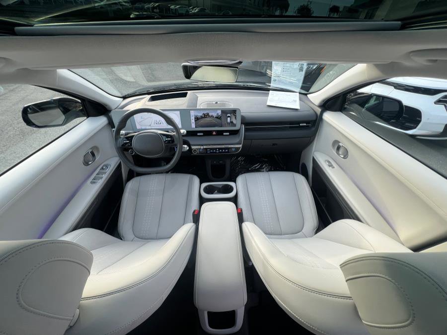 Used 2024 Hyundai Ioniq 5 Limited image 23
