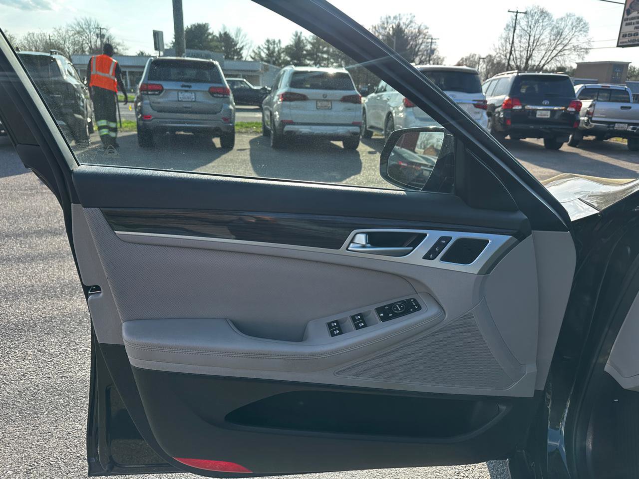 Used 2019 Genesis G80 3.8 image 16