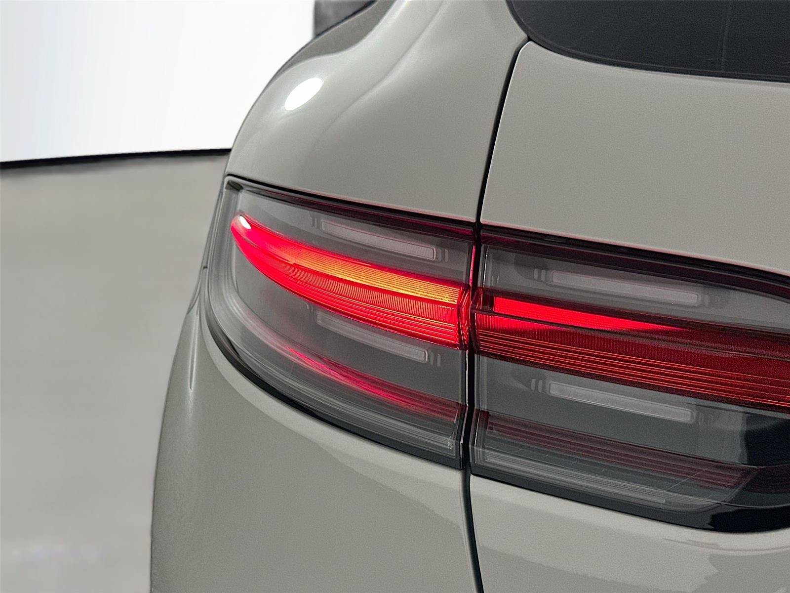 Certified 2026 Porsche Macan Turbo AWD/4WD image 16