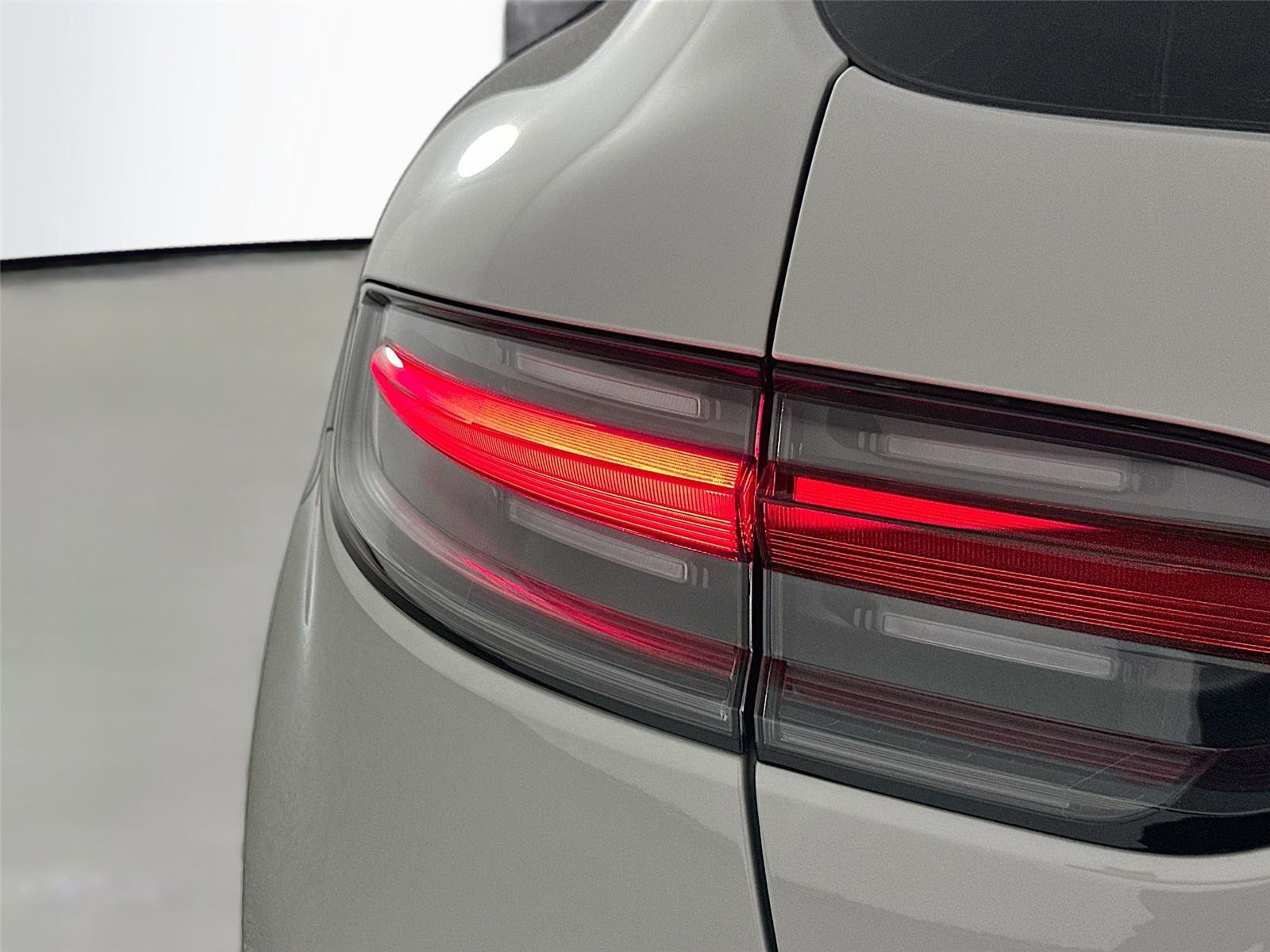 Certified 2026 Porsche Macan Turbo AWD/4WD image 16