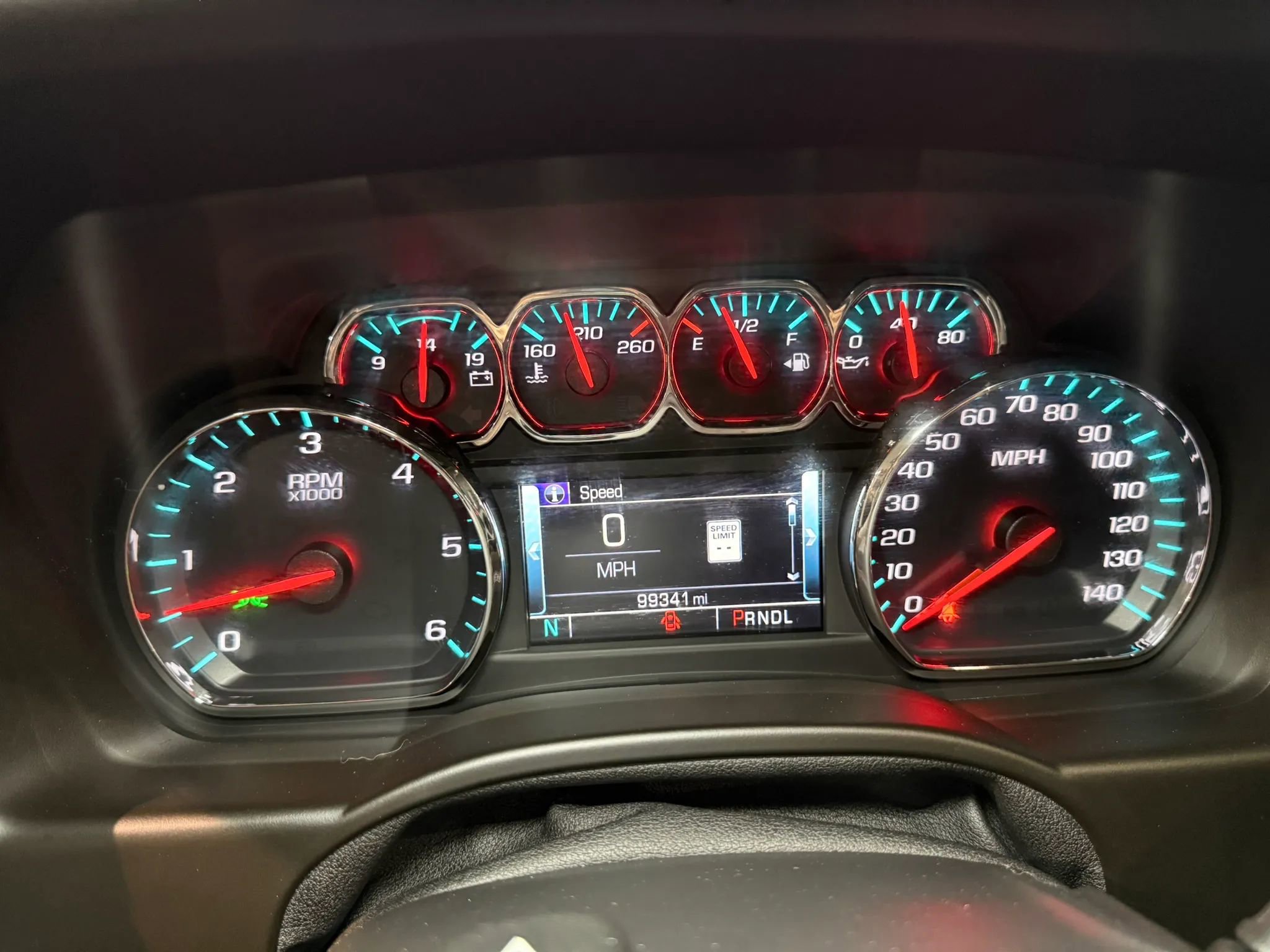 Used 2019 Chevrolet Suburban Premier image 24