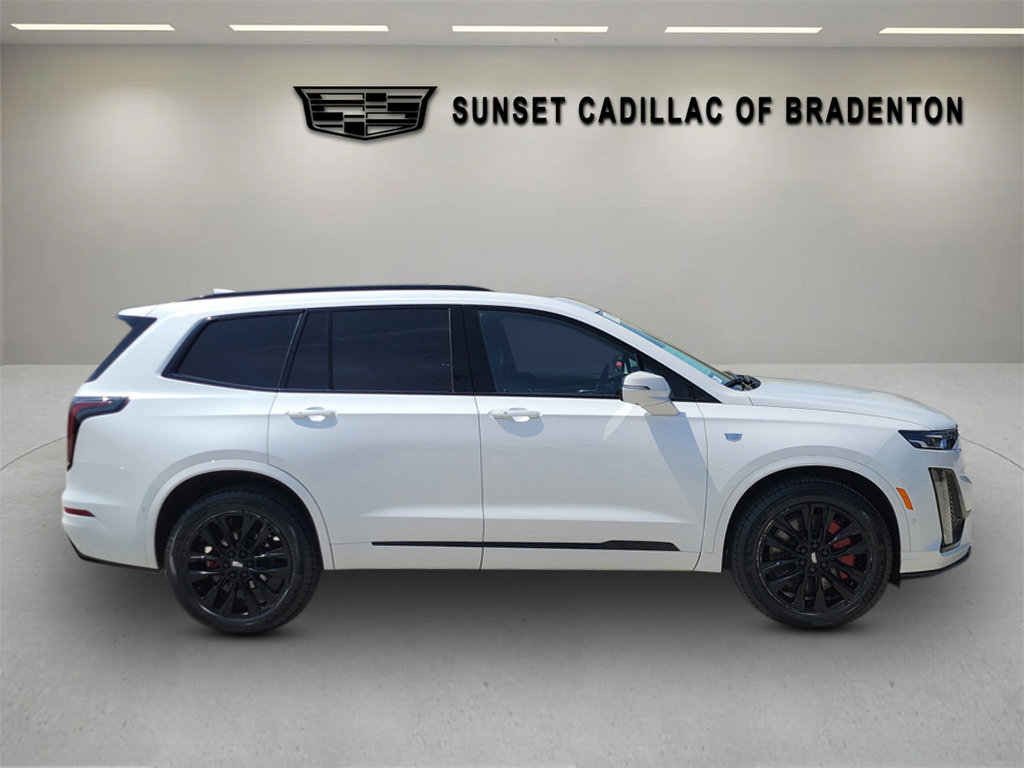 Certified 2024 Cadillac XT6 Sport w/ LPO, Onyx Lite Package image 3