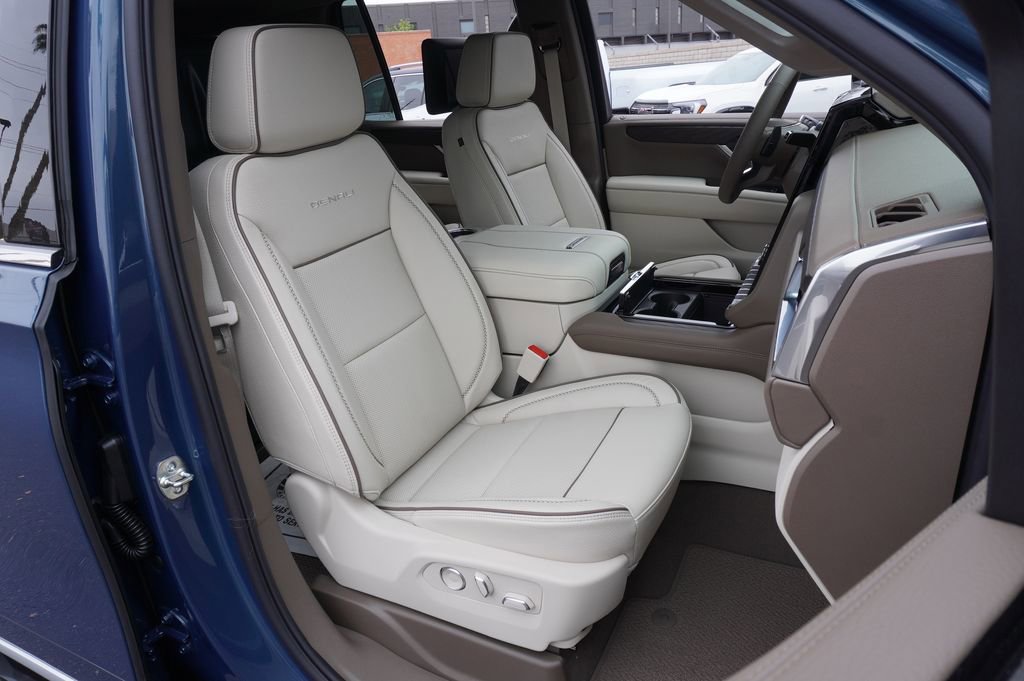 New 2026 GMC Yukon Denali image 13
