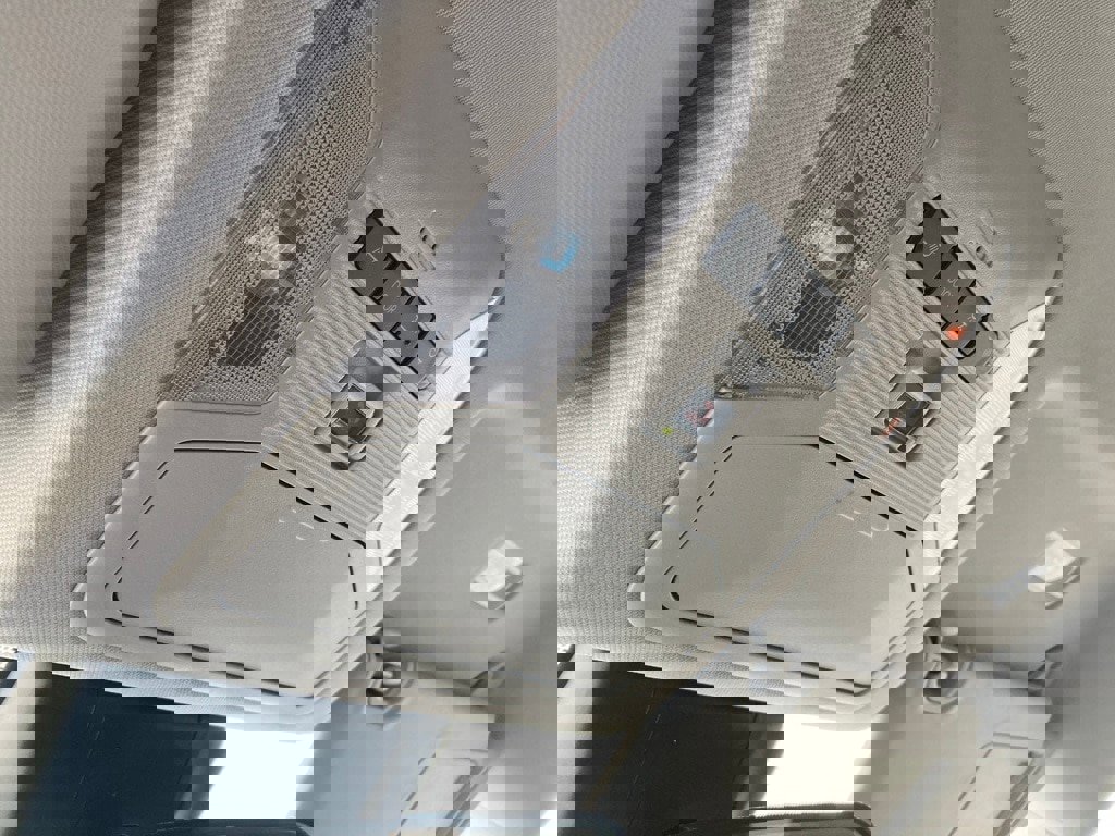 Certified 2025 Toyota RAV4 LE image 24