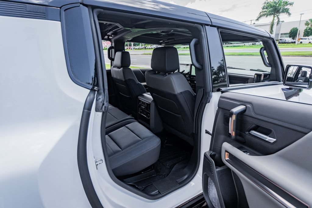 Used 2025 GMC Hummer EV 2X AWD/4WD image 40
