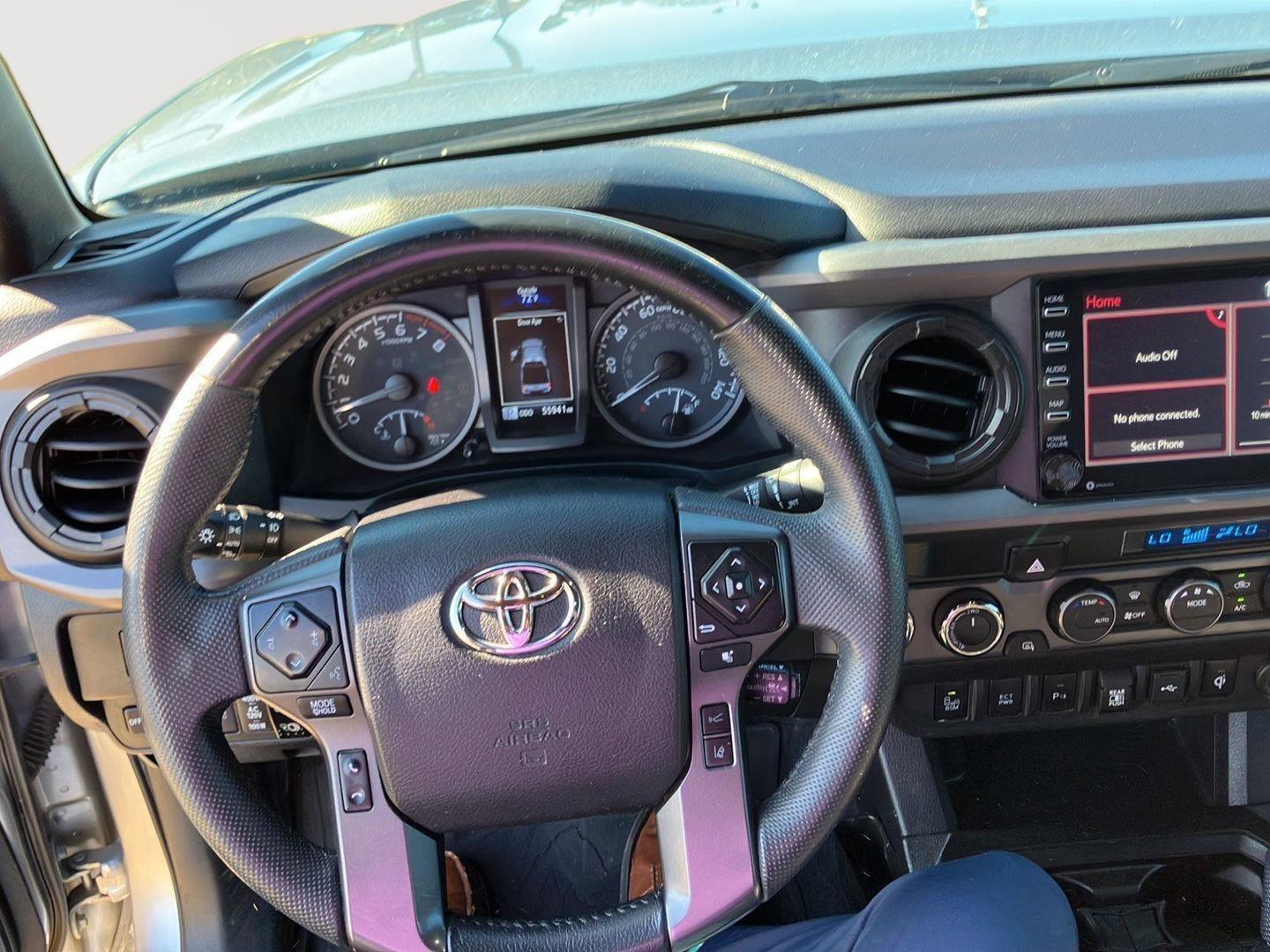 Used 2022 Toyota Tacoma TRD Off-Road w/ Technology Package image 23