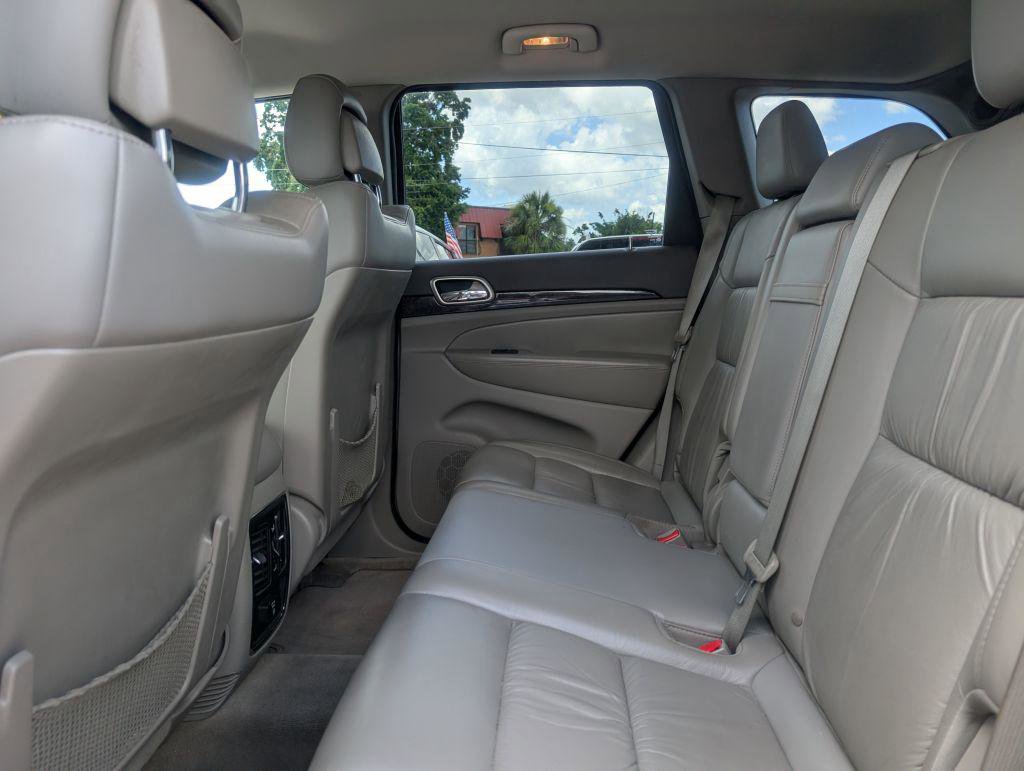 Used 2011 Jeep Grand Cherokee Laredo image 10