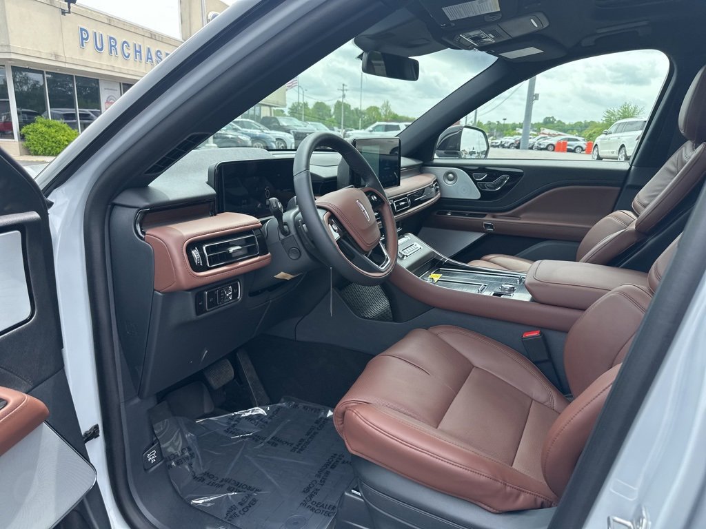 New 2025 Lincoln Aviator Reserve w/ Equipment Group 201A image 33