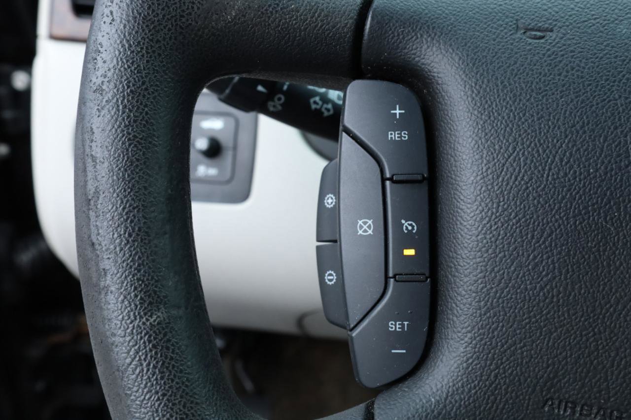 Used 2016 Chevrolet Impala LT w/ LT Sunroof Package FWD image 32