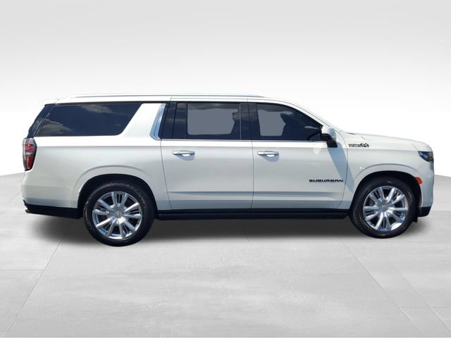 Used 2021 Chevrolet Suburban High Country AWD/4WD image 3