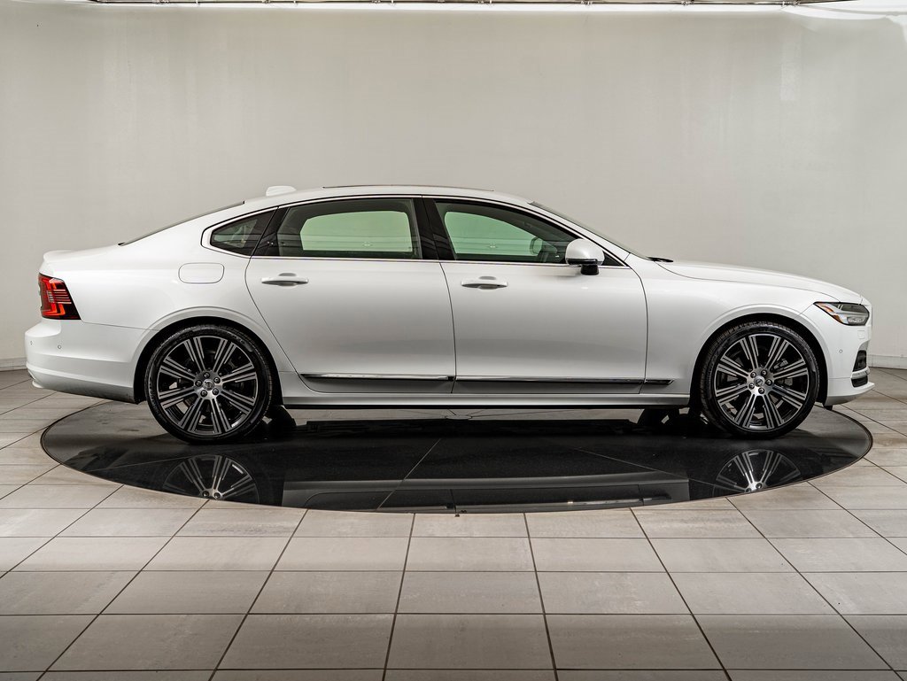 Used 2023 Volvo S90 B6 Ultimate w/ Lounge Package image 11