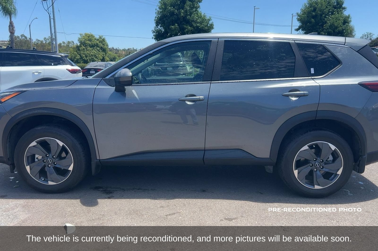 Used 2026 Nissan Rogue SV FWD image 9