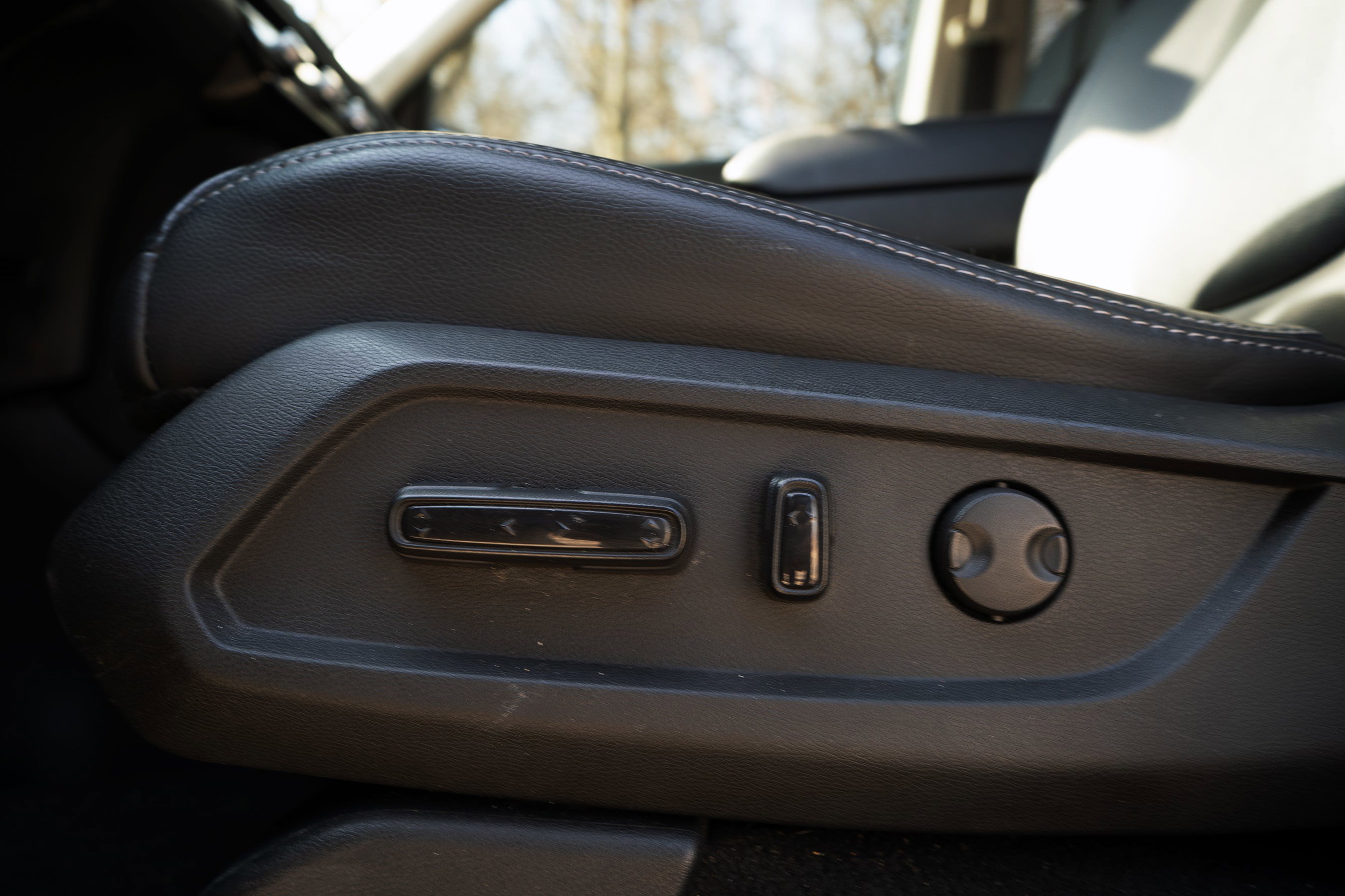 Certified 2025 Honda Pilot EX-L image 40