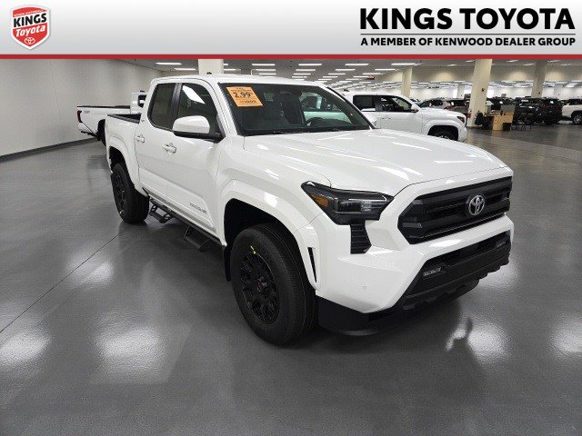 New 2025 Toyota Tacoma SR5
