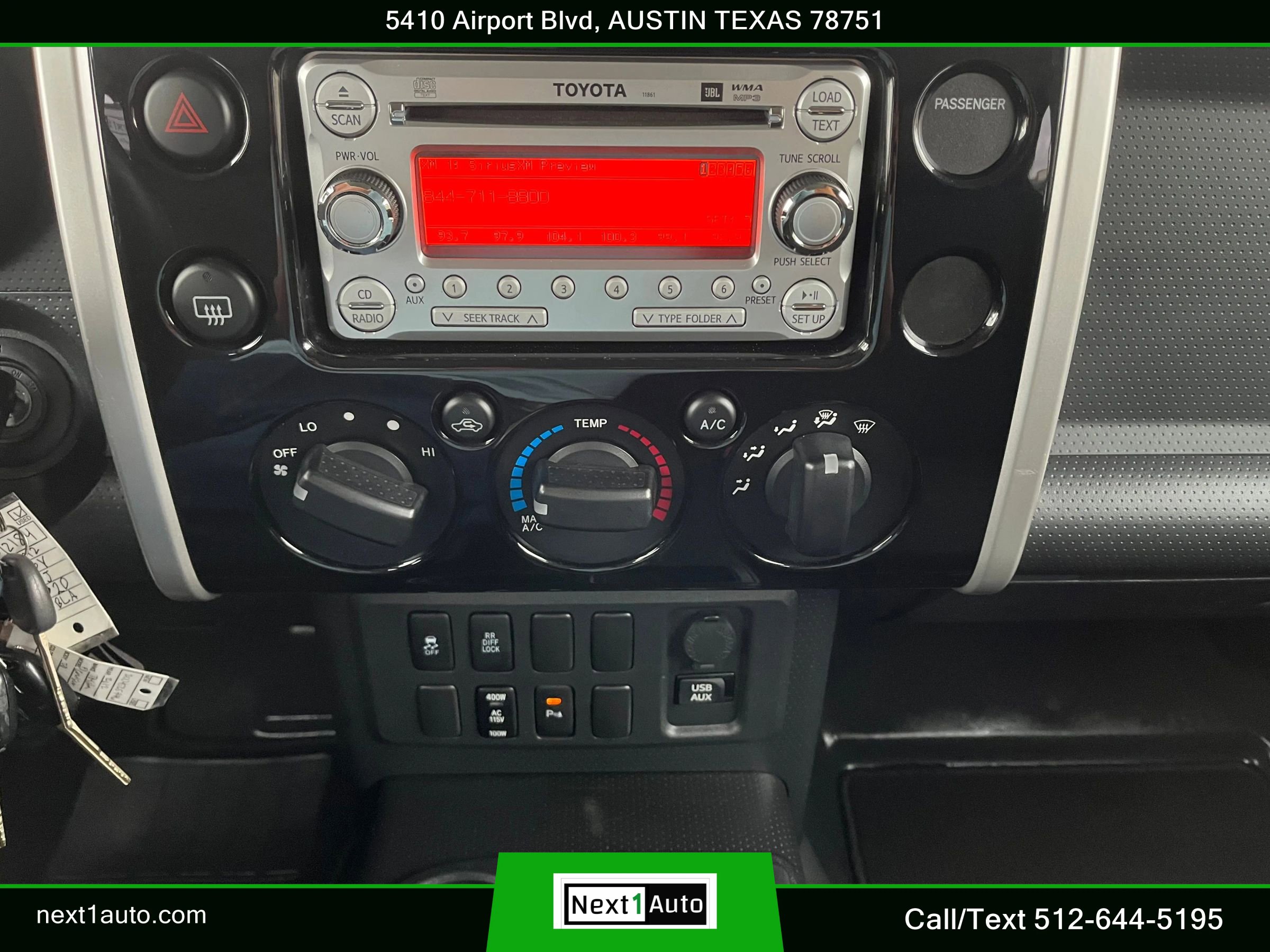 Used 2012 Toyota FJ Cruiser 2WD w/ Upgrade Pkg image 25