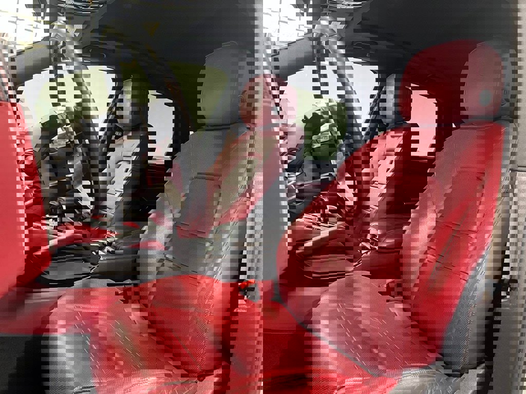 Used 2022 Porsche Cayenne S image 22