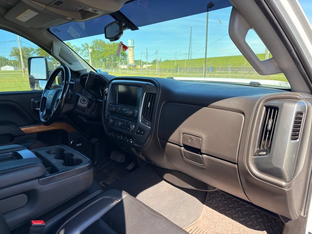 Used 2019 Chevrolet Silverado 2500 LTZ w/ Duramax Plus Package AWD/4WD image 36