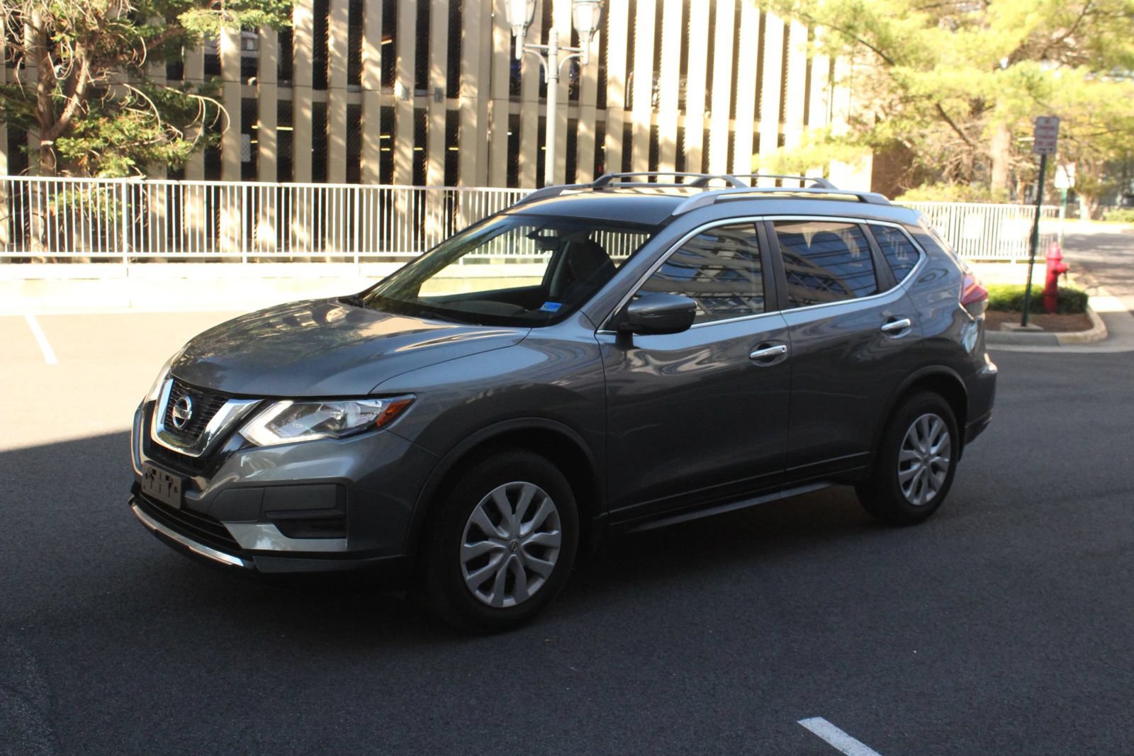 Used 2017 Nissan Rogue S w/ S Appearance Package FWD image 12